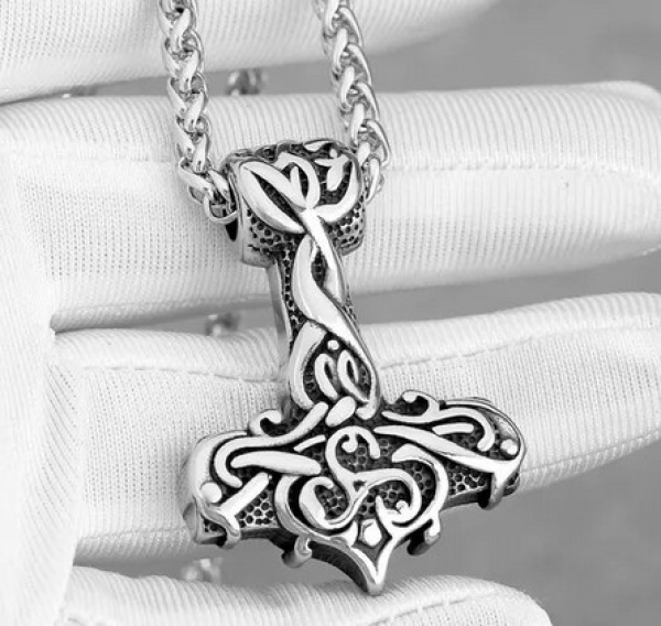 Halskette - Thors Hammer mit Triskele - silber/silber Optik Halskette - Thors Hammer mit Triskele - silber/silber Optik