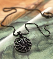 Halskette - Schwarze Sonne - 35 - Schwarz Halskette - Schwarze Sonne - 35 - Schwarz