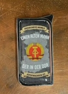 Feuerzeug - SM - Unterschätze nie einen alten Mann der in der DDR aufgewachsen hat Feuerzeug - SM - Unterschätze nie einen alten Mann der in der DDR aufgewachsen hat