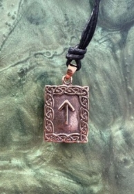 Runen Amulett - Tiwaz - Bronze Runen Amulett - Tiwaz - Bronze