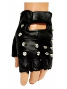 Lederhandschuhe mit Spitznieten